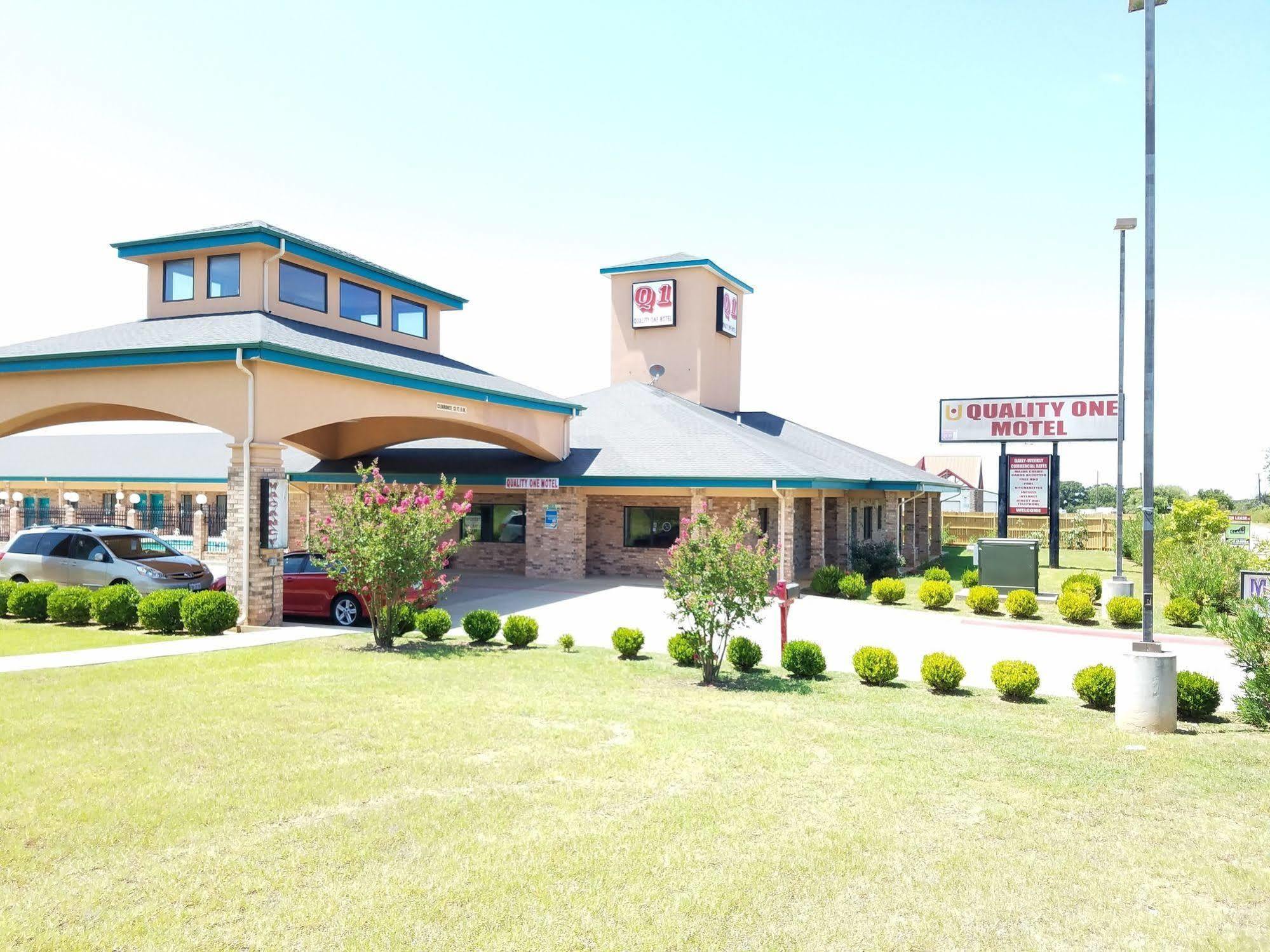 Quality One Motel Weatherford Εξωτερικό φωτογραφία