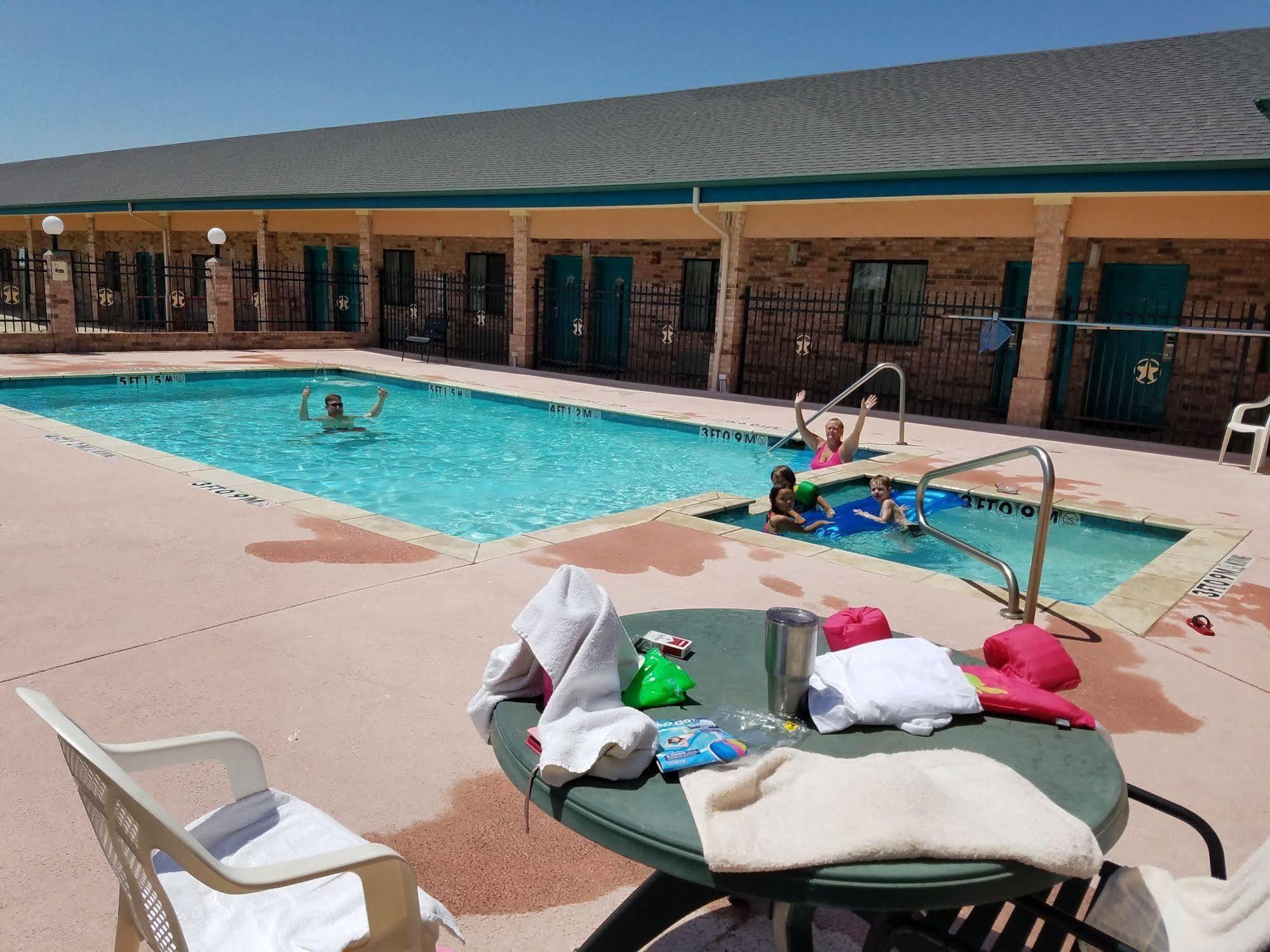 Quality One Motel Weatherford Εξωτερικό φωτογραφία