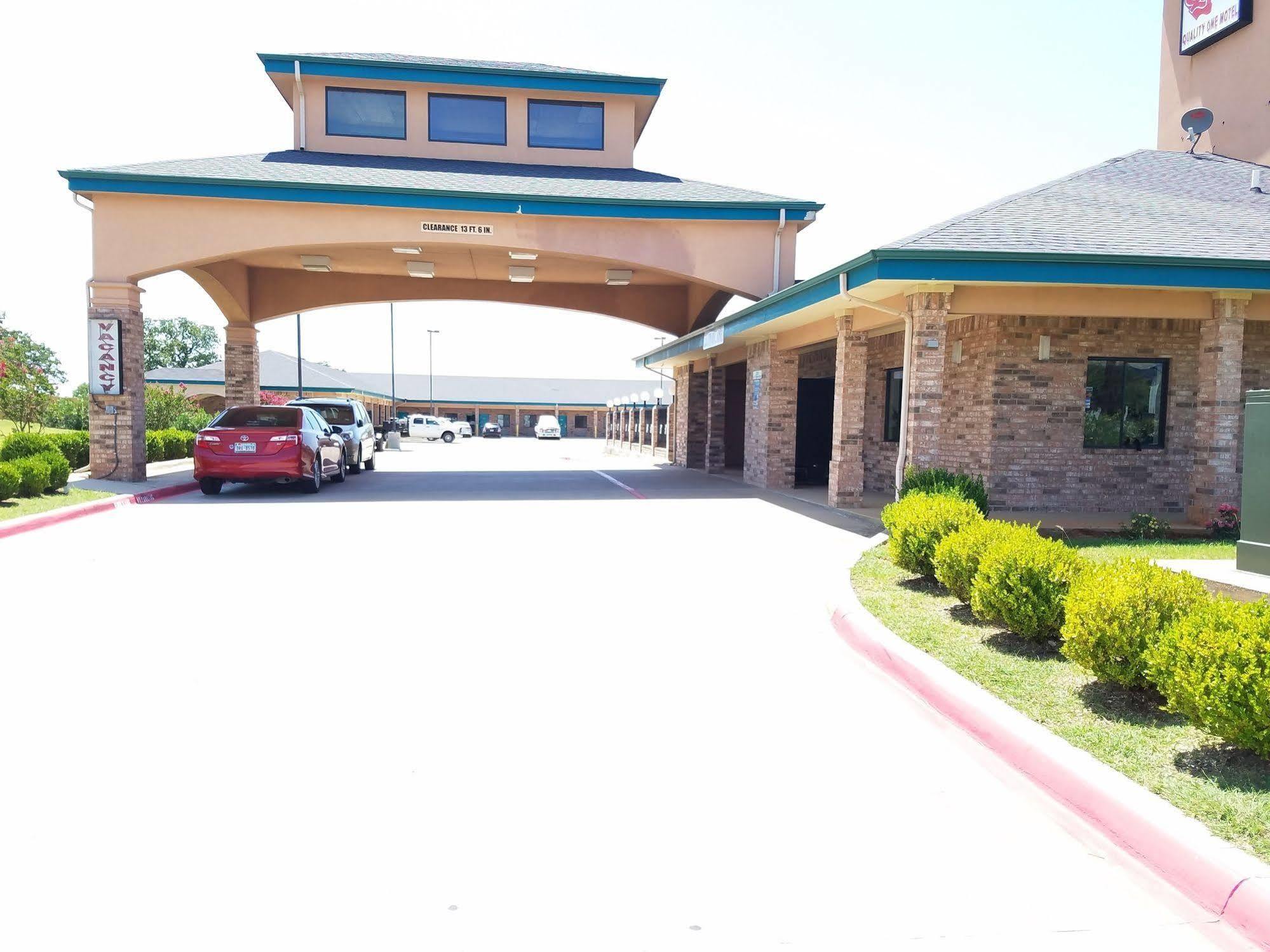 Quality One Motel Weatherford Εξωτερικό φωτογραφία