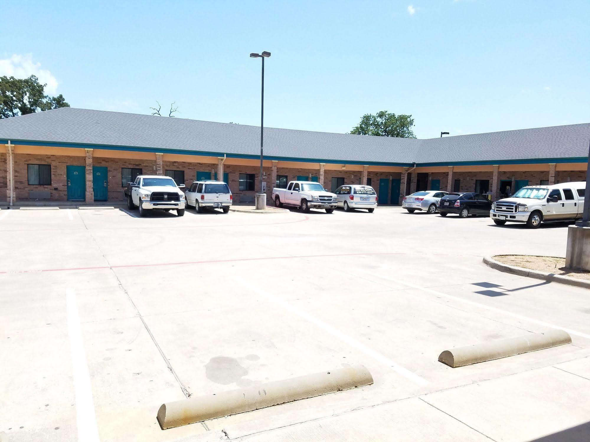 Quality One Motel Weatherford Εξωτερικό φωτογραφία